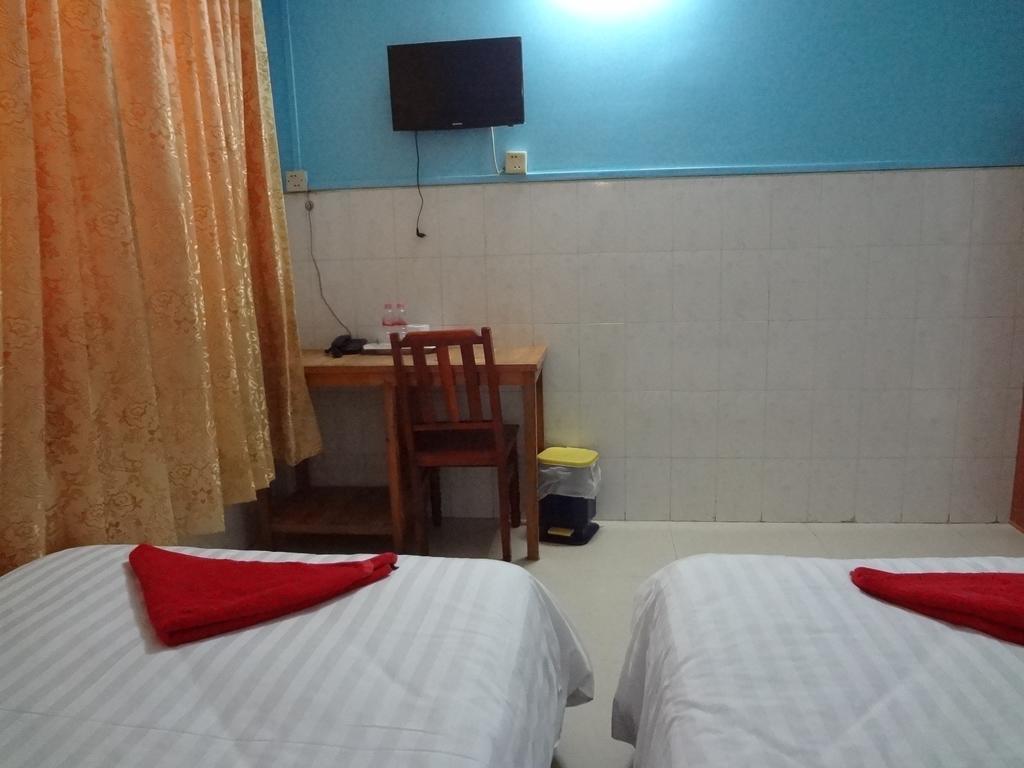 Capitol 3 Guesthouse Phnom Penh Exterior photo