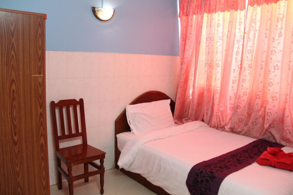 Capitol 3 Guesthouse Phnom Penh Exterior photo