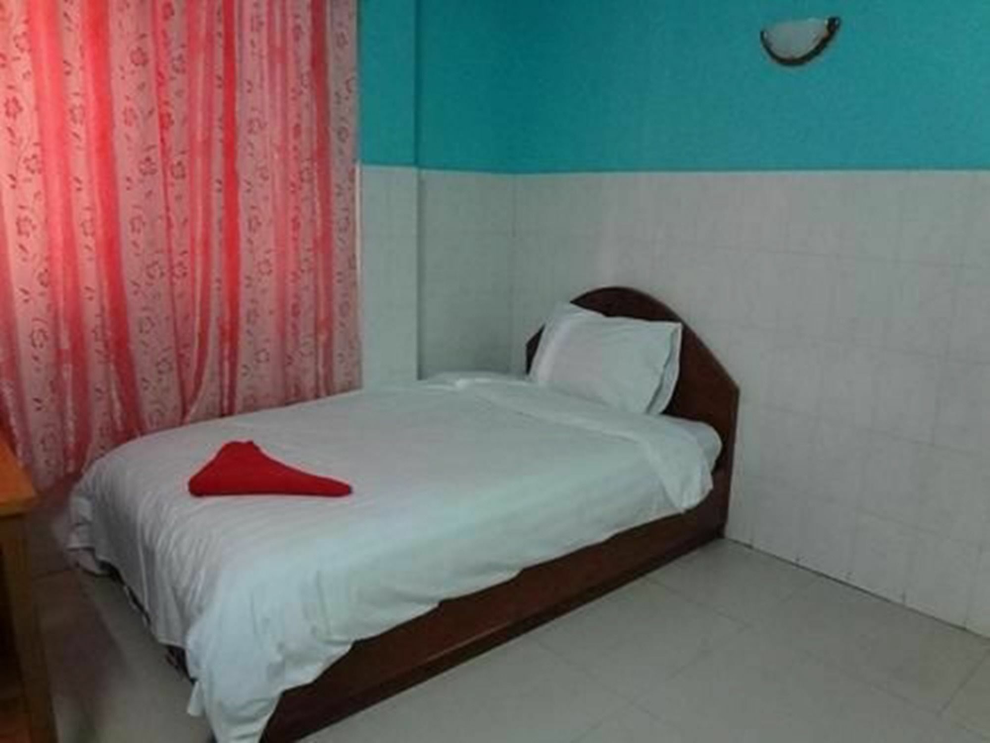Capitol 3 Guesthouse Phnom Penh Exterior photo